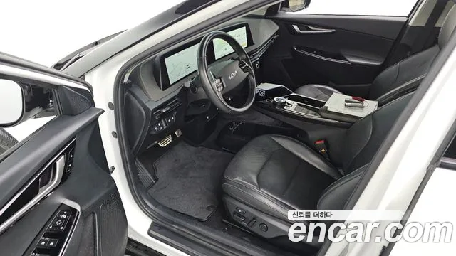 Kia EV6 — Фото автомобиля 8