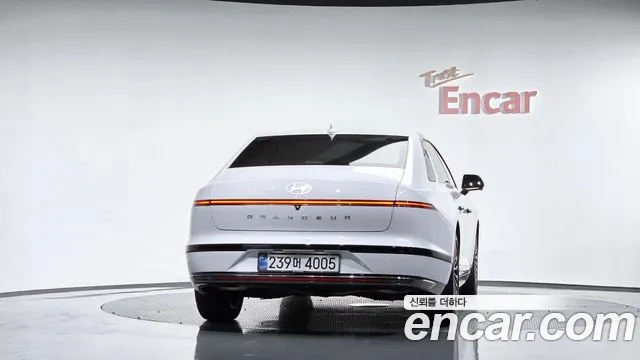 Hyundai Grandeur GN7 — Фото автомобиля 4