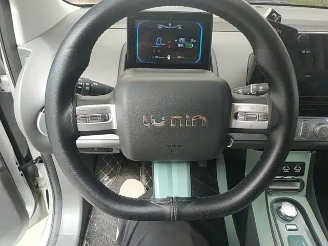 Changan Lumin — Фото автомобиля 10