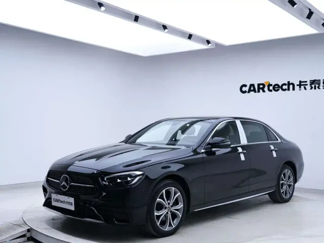 Mercedes-Benz E-Class — Фото автомобиля 9