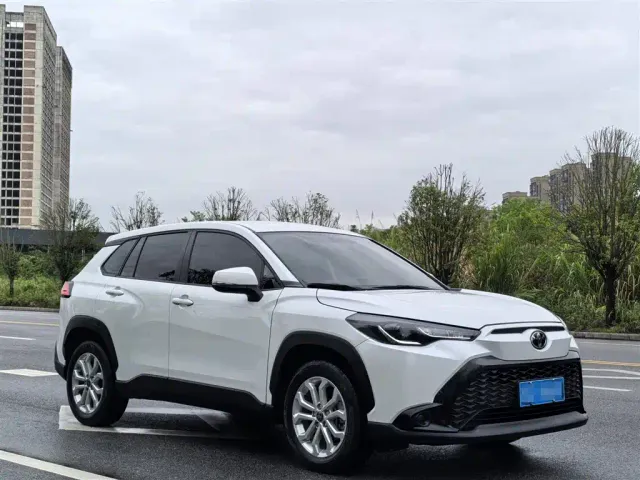 Toyota Frontlander — Фото автомобиля 3