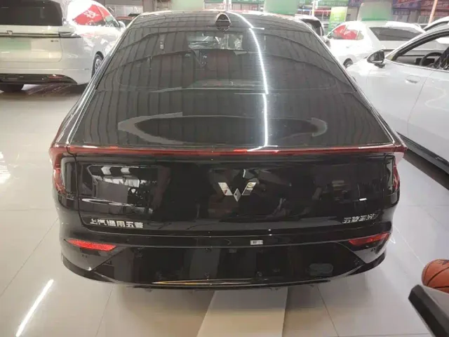 Wuling Starlight — Фото автомобиля 5