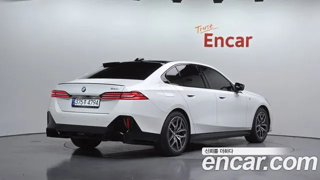 BMW 5 Series G60 — Фото автомобиля 2