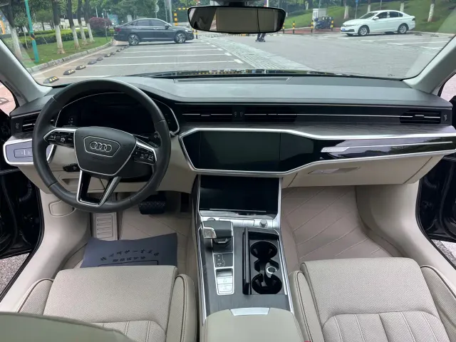 Audi Audi A6L 2022 55 TFSI quattro Premium Elegance — Фото автомобиля 10