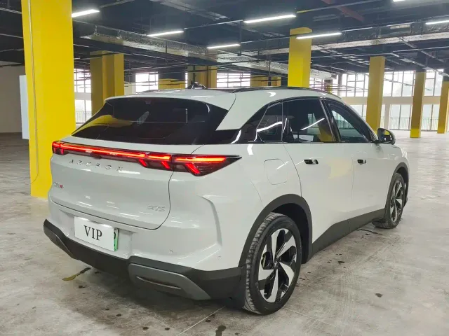 Arcfox Alpha T5 — Фото автомобиля 16