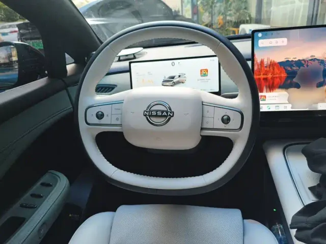 Nissan N7 — Фото автомобиля 6