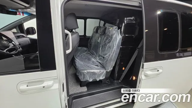 Hyundai Staria — Фото автомобиля 16