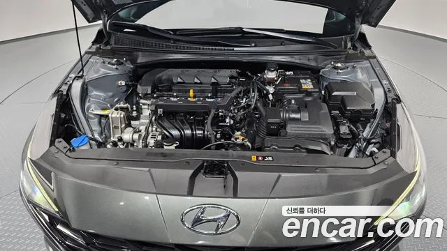 Hyundai Avante CN7 — Фото автомобиля 5
