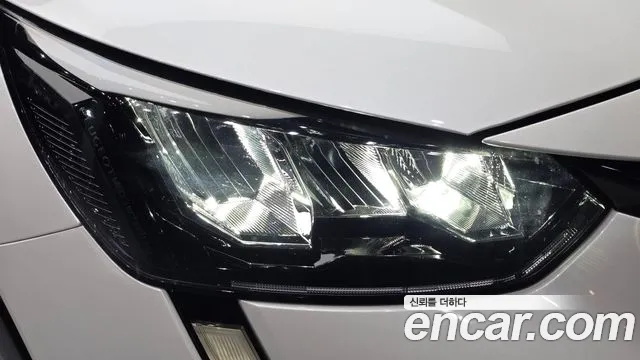 Peugeot 208 e-208 2nd Gen — Фото автомобиля 7