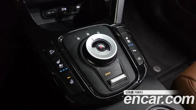 Kia Seltos New — Фото автомобиля 12
