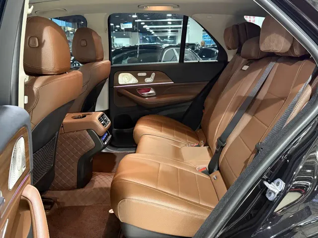 Mercedes-Benz GLE-Class — Фото автомобиля 9