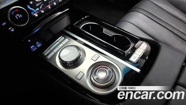 Genesis G80 RG3 — Фото автомобиля 12