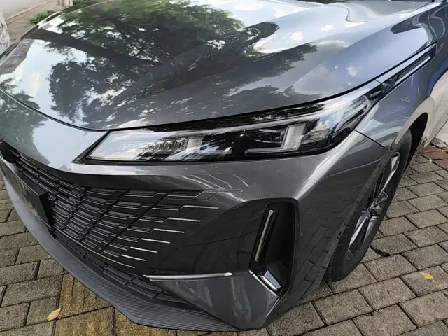 Changan Lamore — Фото автомобиля 23