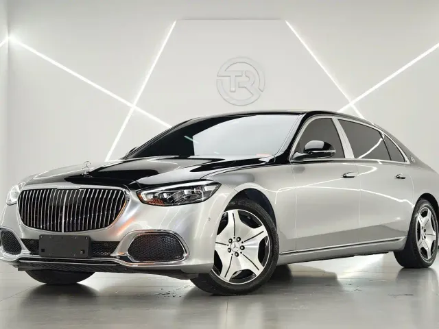 Фотография автомобиля — Mercedes-Benz Maybach S-Class