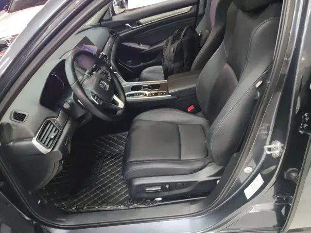 Honda Accord — Фото автомобиля 14