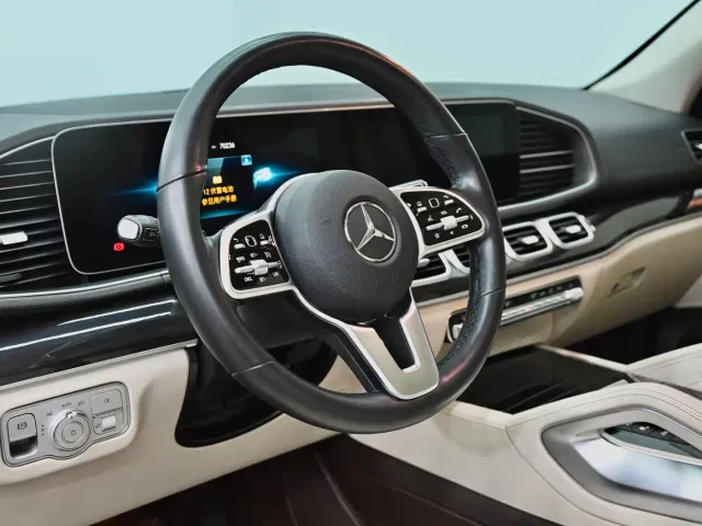 Mercedes-Benz GLE-Class — Фото автомобиля 17