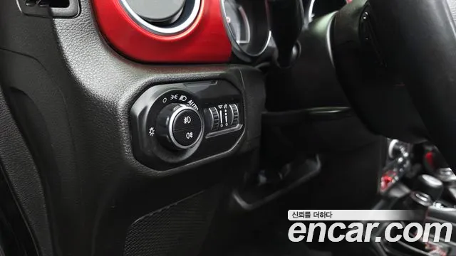 Jeep Wrangler JL — Фото автомобиля 27