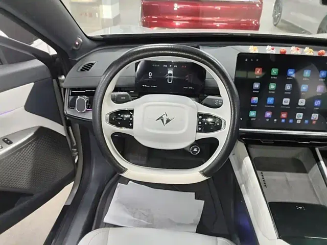 Dongfeng eπ 007 — Фото автомобиля 10