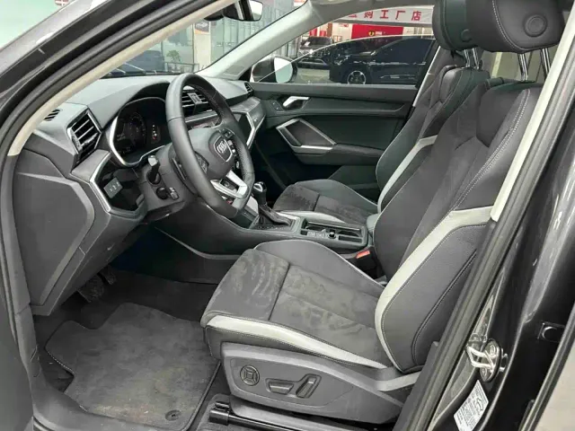 Audi Q3 — Фото автомобиля 17