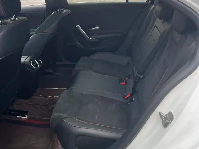 Mercedes-Benz A-Class — Фото автомобиля 13
