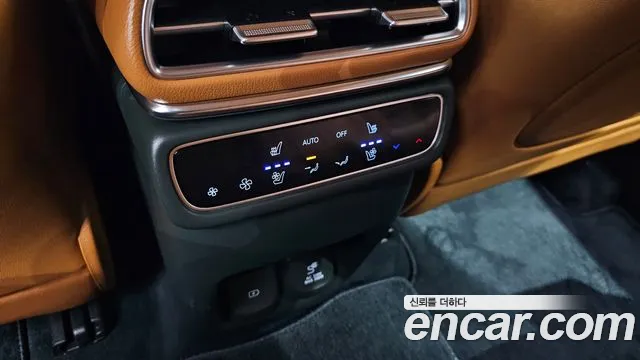 Genesis GV80 2.5T Бензин 2WD — Фото автомобиля 17