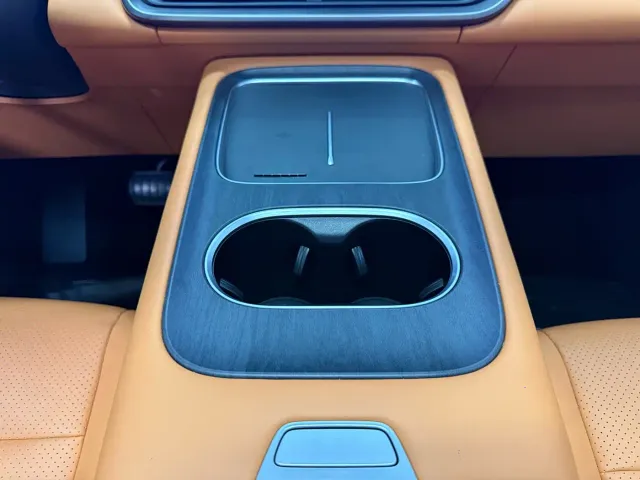 Dongfeng eπ 008 — Фото автомобиля 15