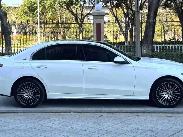 Mercedes-Benz C-Class — Фото автомобиля 7
