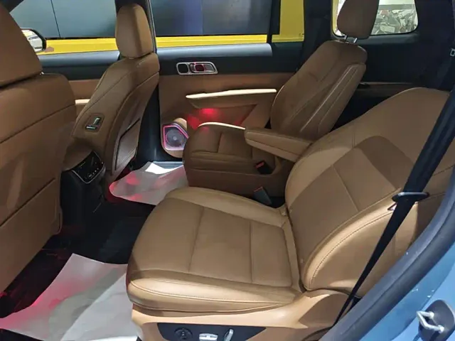 Li Auto ONE — Фото автомобиля 16