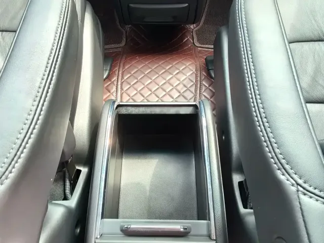 Honda Elysion 2024 2.0L e:HEV Luxury Edition — Фото автомобиля 24