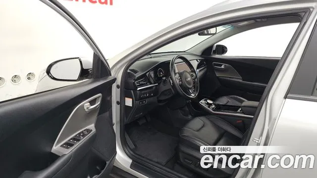 Kia Niro Niro Plus Earth — Фото автомобиля 8