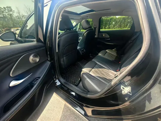 Chery Arrizo 8 — Фото автомобиля 8