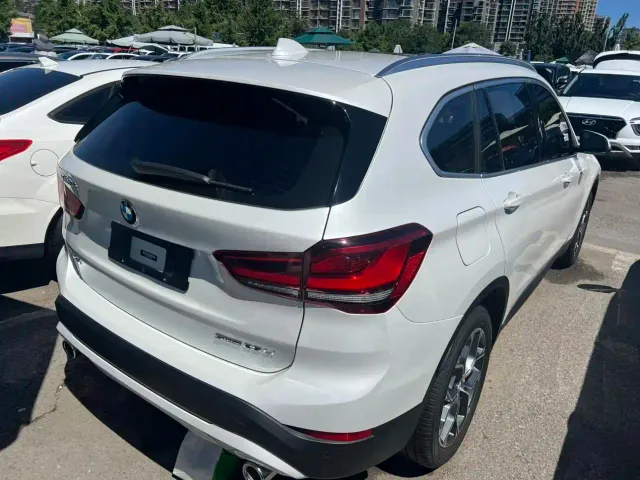 BMW X1 — Фото автомобиля 4