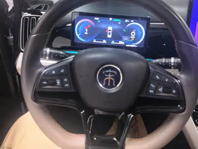 BYD Song Pro — Фото автомобиля 15