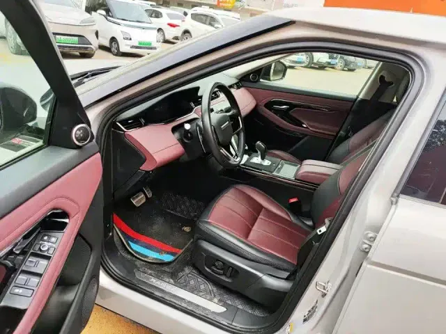 Land Rover Range Rover Evoque — Фото автомобиля 7
