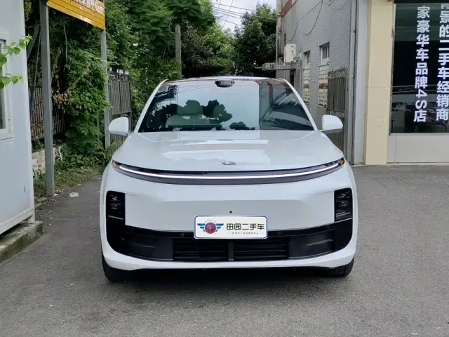 Li Auto L6 — Фото автомобиля 2