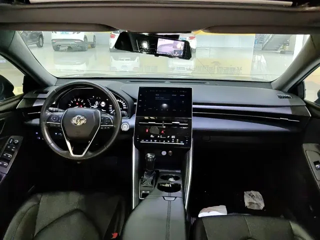 Toyota Avalon — Фото автомобиля 11