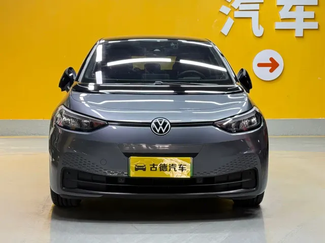 Volkswagen ID.3 — Фото автомобиля 2