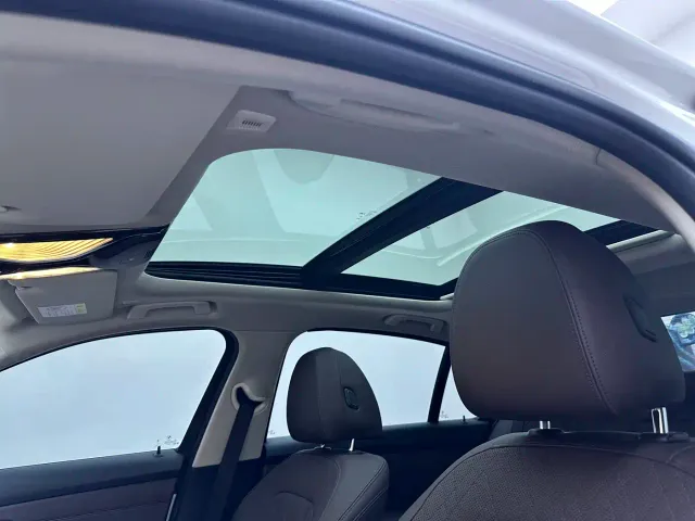BMW 3 Series — Фото автомобиля 8
