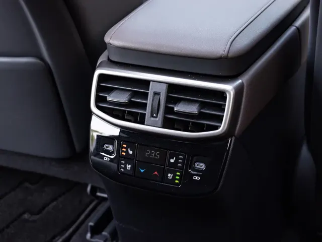 Lexus RX — Фото автомобиля 21