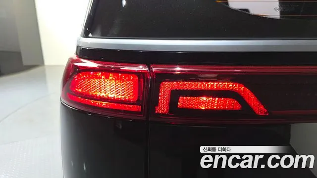 Kia Canival Carnival 4 поколение Бензин 9 мест Prestige — Фото автомобиля 23