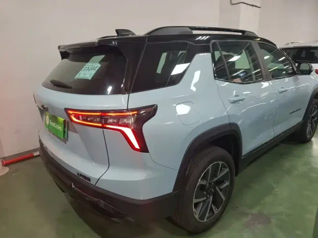 Chevrolet Equinox Plus — Фото автомобиля 6