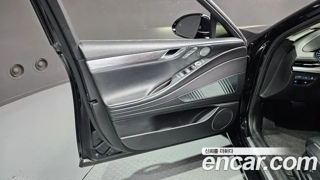 Genesis G80 — Фото автомобиля 20