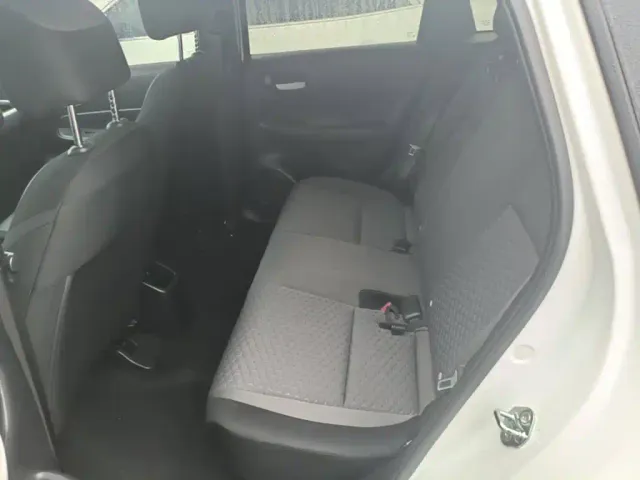 Honda Fit — Фото автомобиля 16