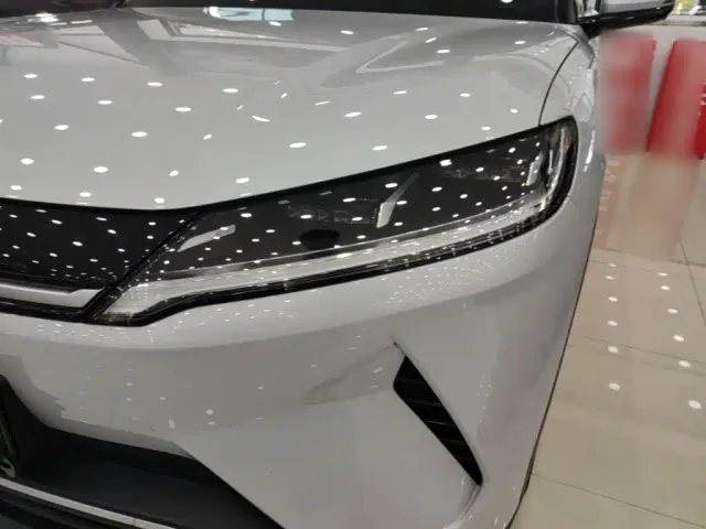 BYD Yuan UP — Фото автомобиля 23