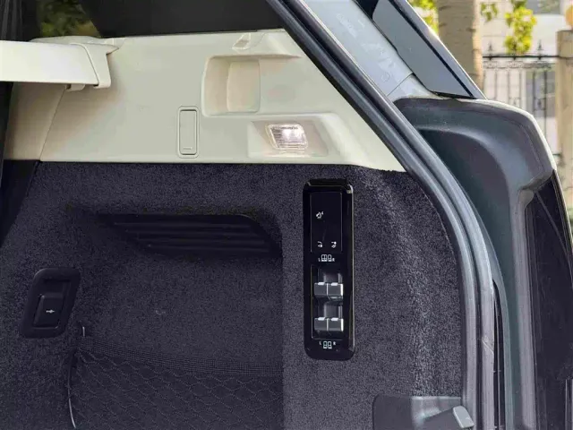 Land Rover Range Rover — Фото автомобиля 8