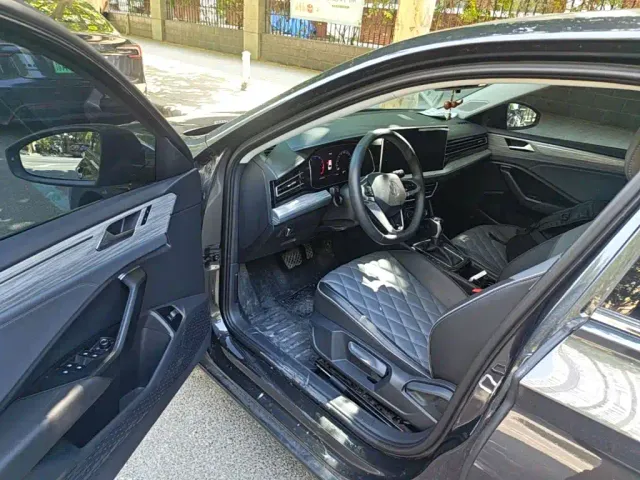 Volkswagen Sagitar — Фото автомобиля 15