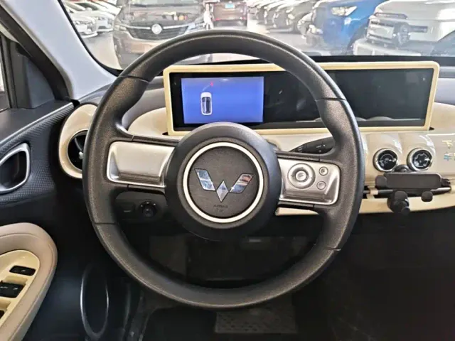 Wuling Bingo — Фото автомобиля 10