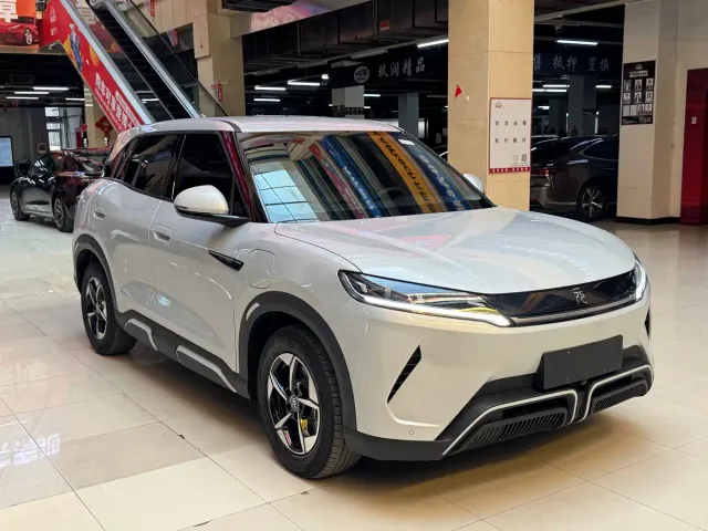BYD Yuan UP — Фото автомобиля 3
