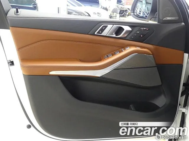 BMW X7 — Фото автомобиля 11