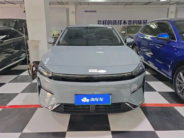 Geely Galaxy L6 — Фото автомобиля 2